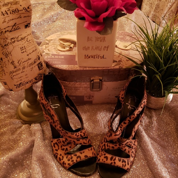 Leopard print shoes - Picture 4 of 4